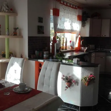 Fewo Ines Apartamento Berndorf (Vulkaneifel)
