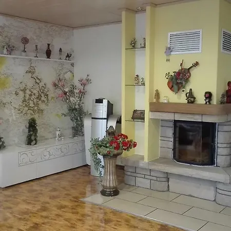 Fewo Ines Apartamento Berndorf (Vulkaneifel)